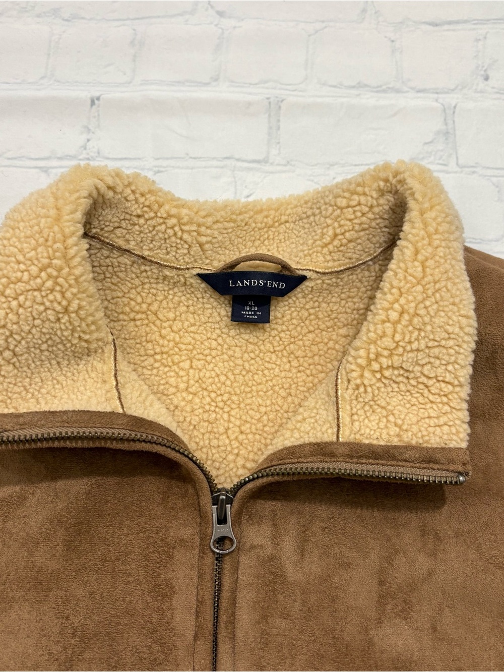 Lands End Women’s XL 18-20 Brown Faux Suede Sherpa Lined Zip Vest Winter Warm - Picture 4 of 11